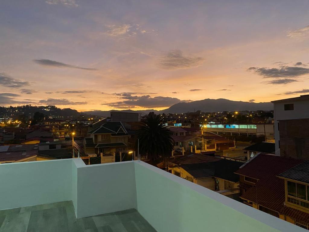 Ferienwohnung Lindo Departamento Con Vista Increible A Cuenca Exterior foto