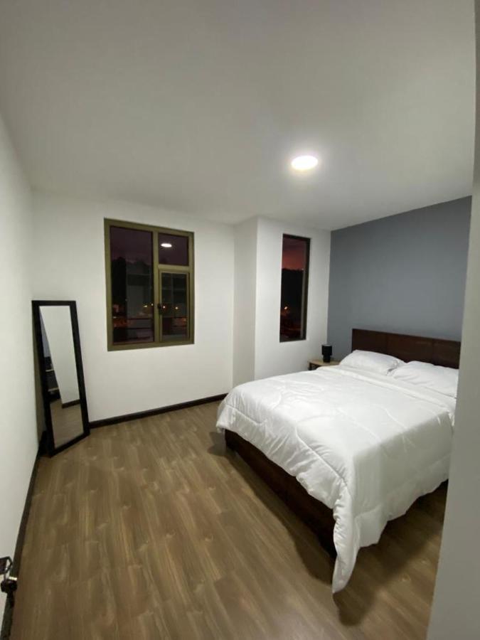 Ferienwohnung Lindo Departamento Con Vista Increible A Cuenca Exterior foto
